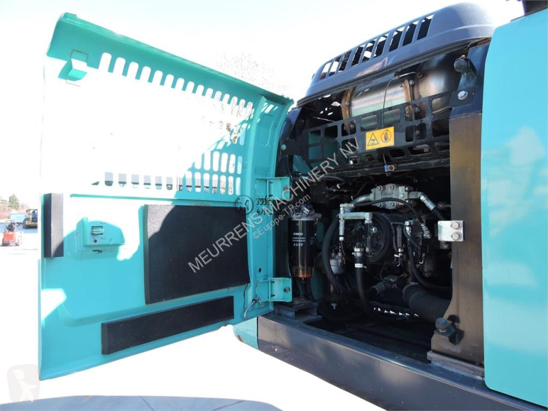 جرافة Kobelco SK210