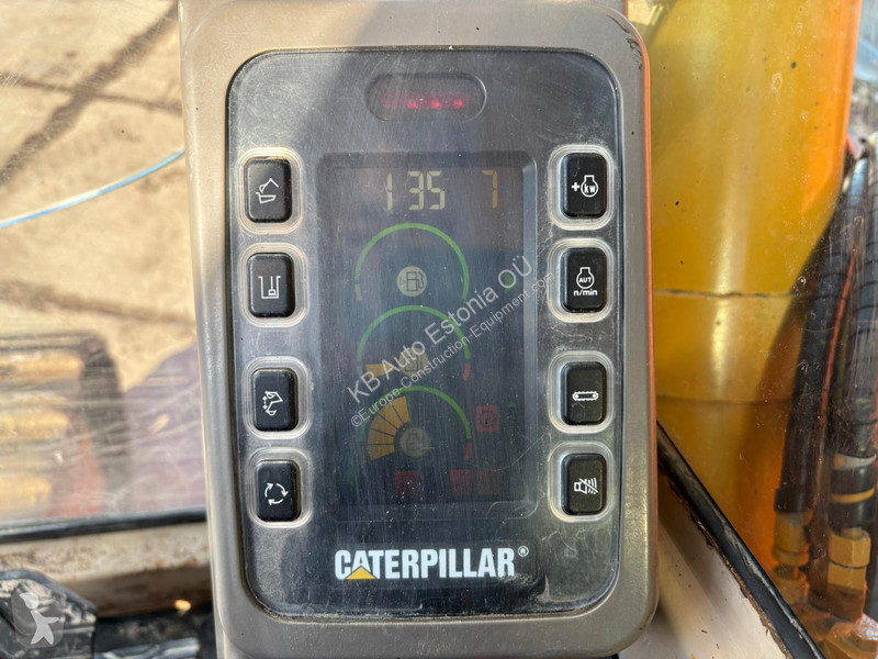 Rýpadlo Caterpillar AC