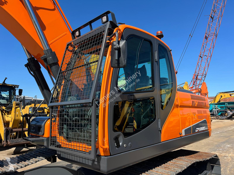 Lopatový nakládač Develon DX220LCA-2M tier 2...
