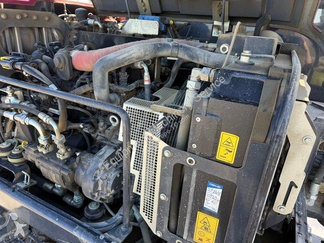 جرافة Yanmar B 95 W