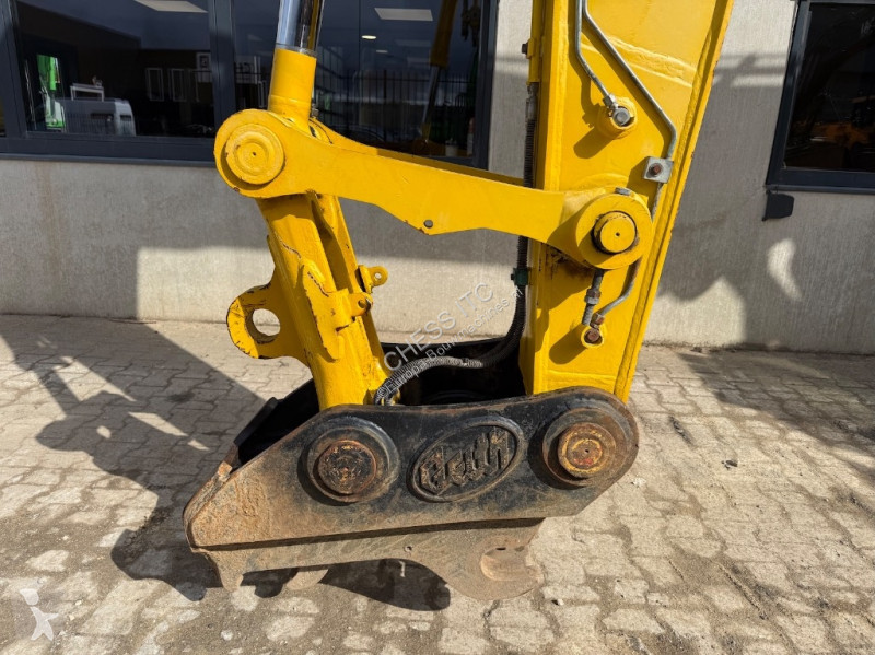 جرافة Komatsu 220-7 - 220 - 200 -