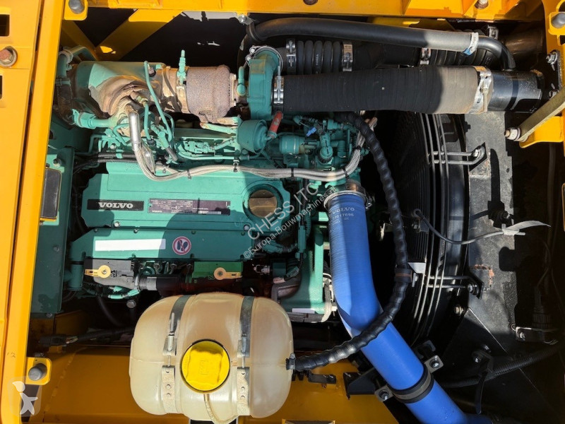 جرافة Volvo 160 D Long Reach - 180 - 220 - 140