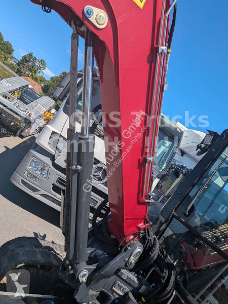 Lopatový nakládač Yanmar - 6B / POWERTILT / 3...