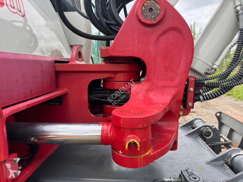 Rýpadlo Takeuchi  TB295W
