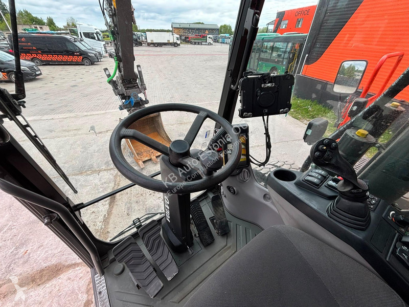 Rýpadlo Volvo E 3D / TILT / AC / CENTRAL...