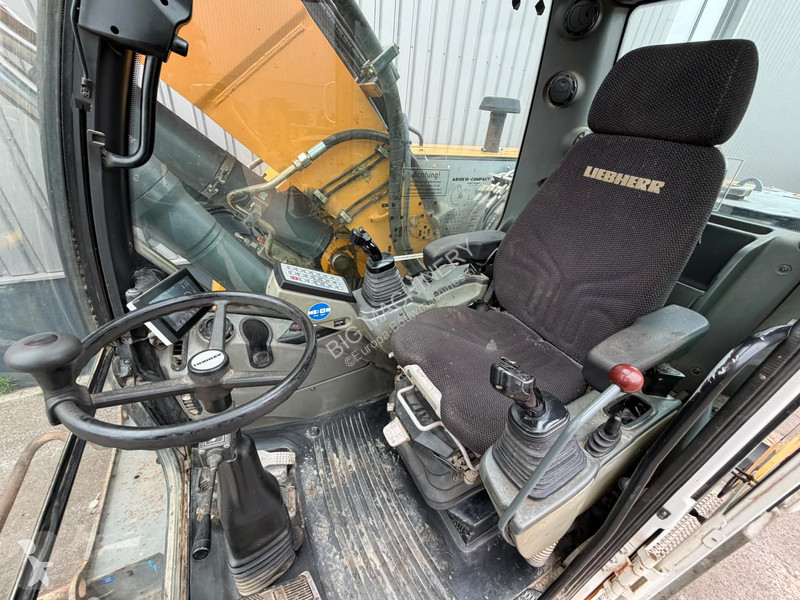 جرافة Liebherr A918
