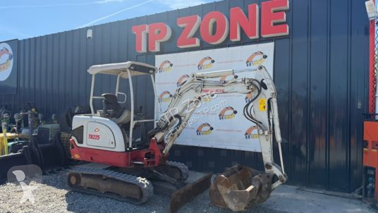 جرافة Takeuchi tb225 voies variables à 23 900 € ht