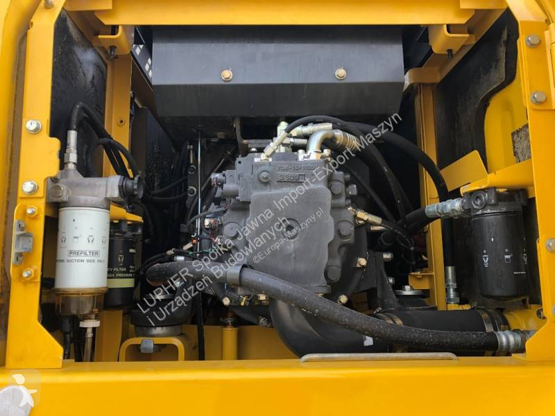 Lopatový nakládač Komatsu PW180-7E0