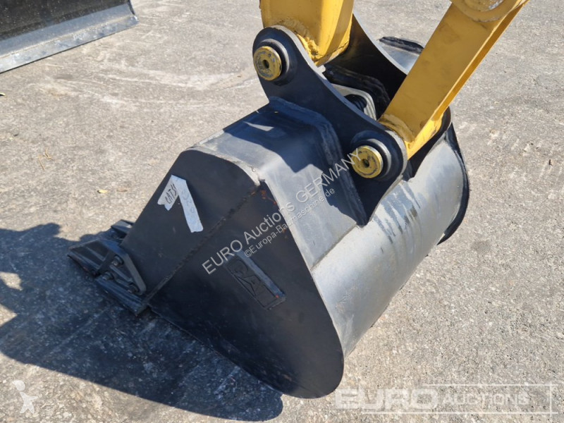 جرافة Caterpillar 305.5 E2