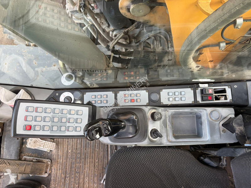 جرافة Liebherr A918