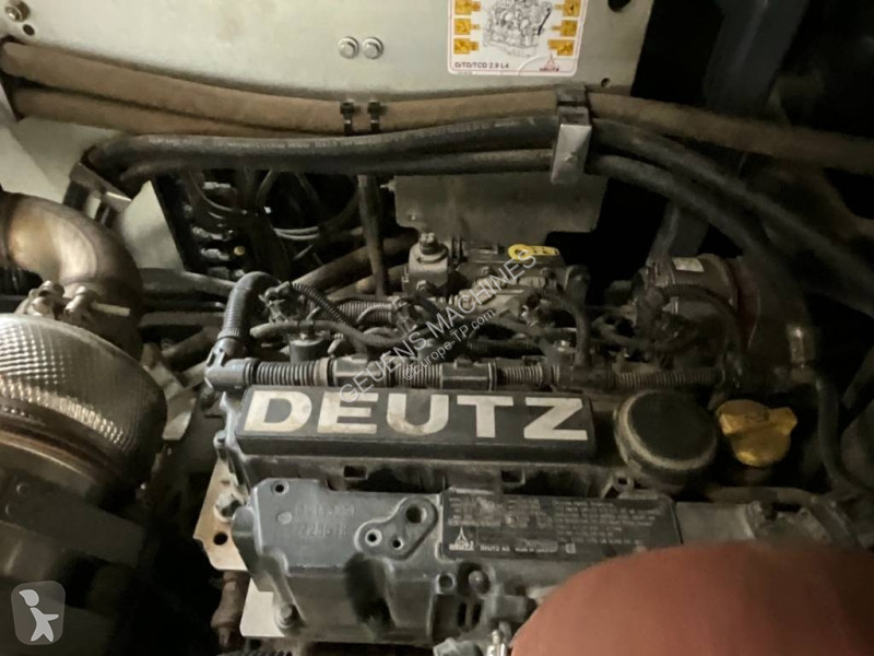 جرافة Yanmar B 75 W