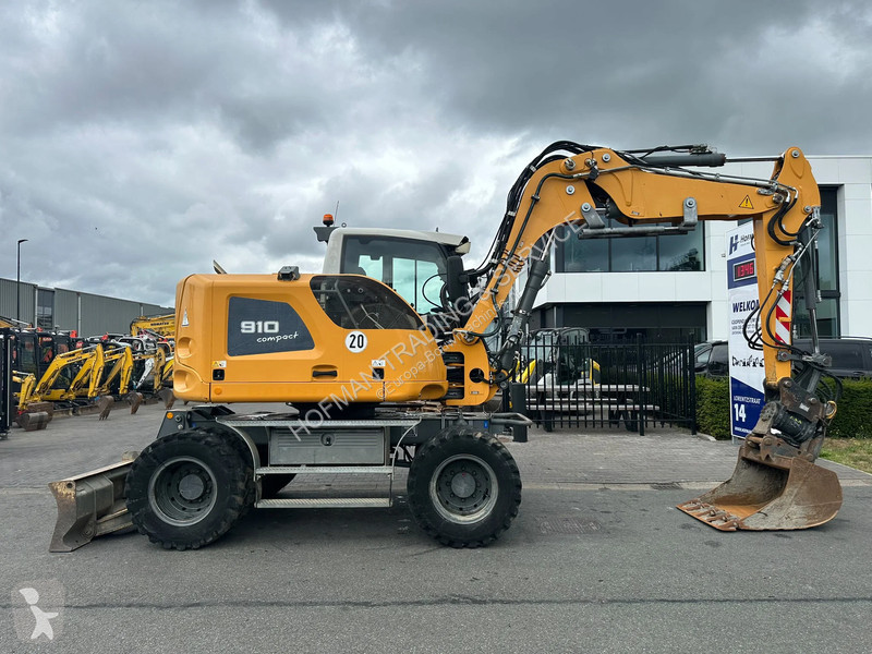 جرافة Liebherr Compact | Powertilt