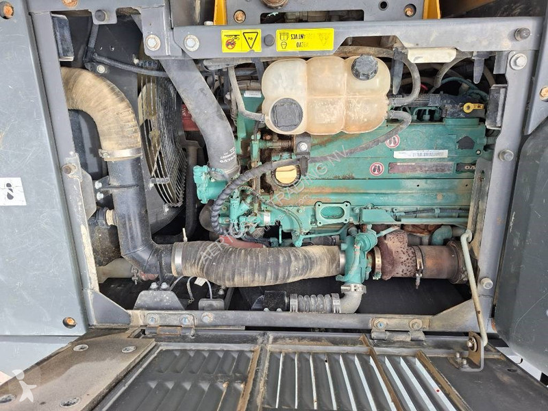 جرافة Volvo (+3 Buckets)