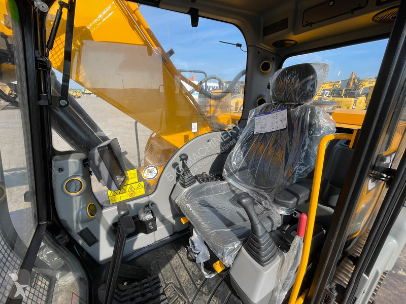 جرافة JCB 205