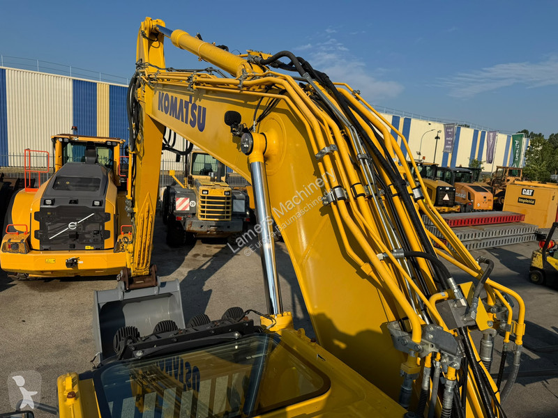 جرافة Komatsu NLC11
