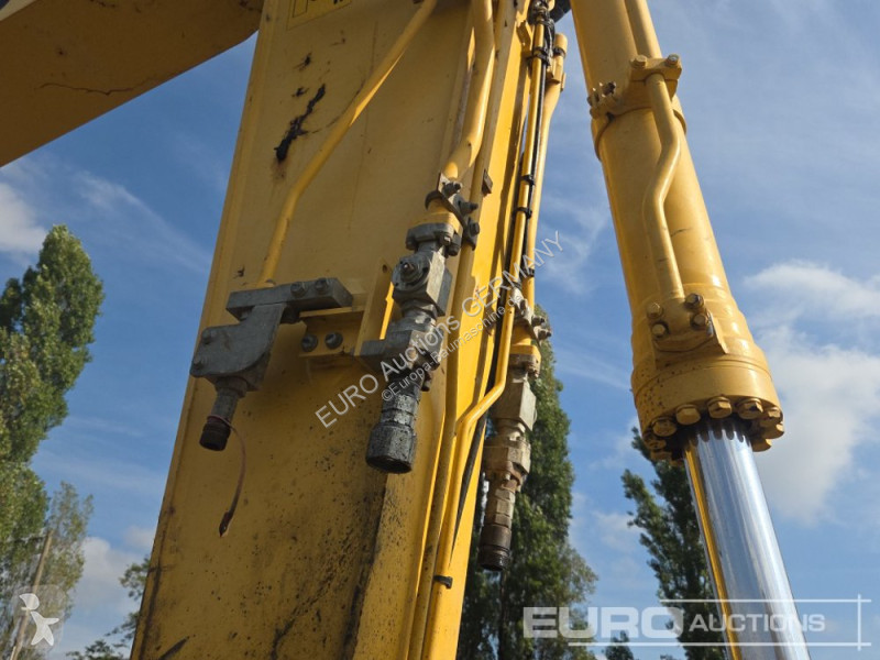 Excavadora Komatsu 10