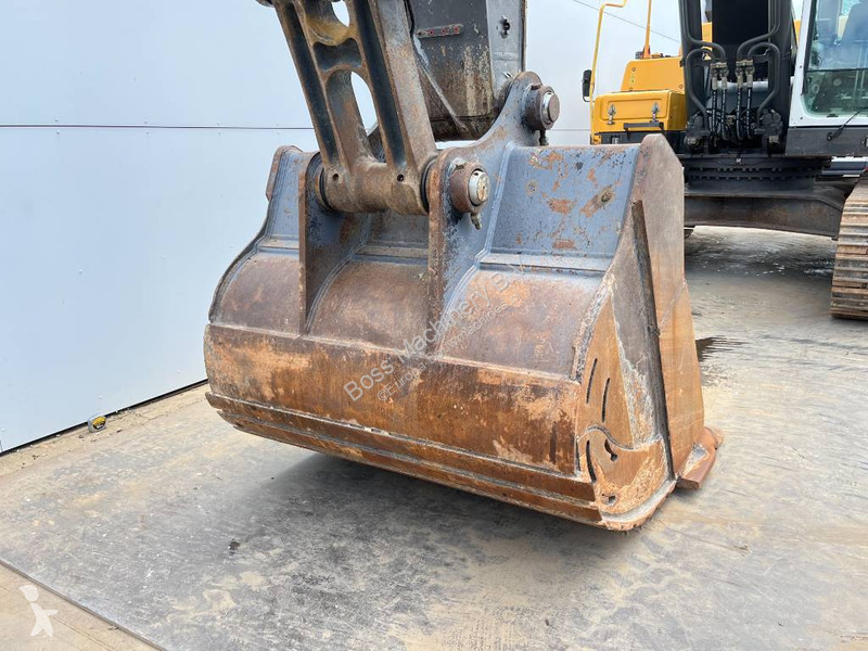 Rýpadlo Volvo - Automatic Greasing / Quick Coupler