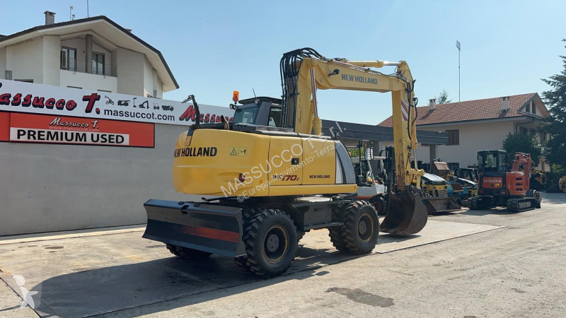 جرافة New Holland WE170C