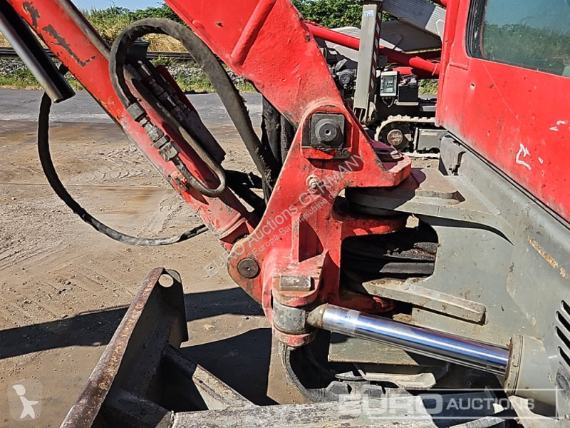 Экскаватор Volvo ECR25D