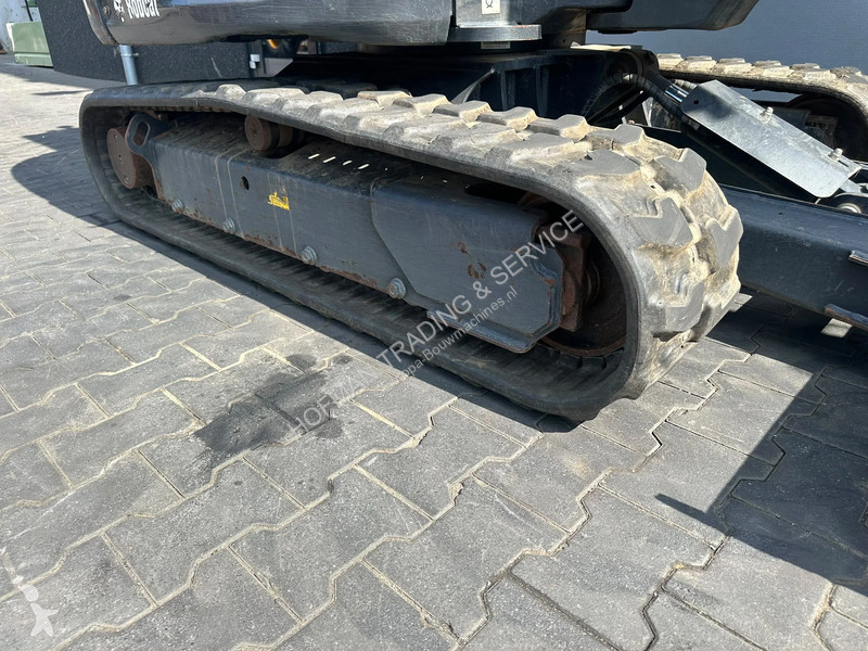 جرافة Bobcat E34