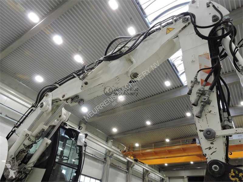 جرافة Liebherr A918
