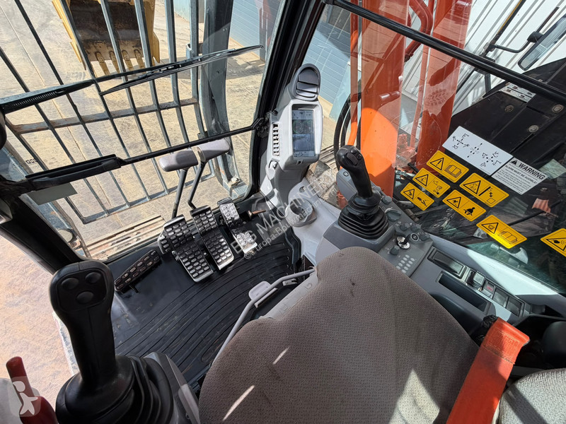 Rýpadlo Hitachi 5LC
