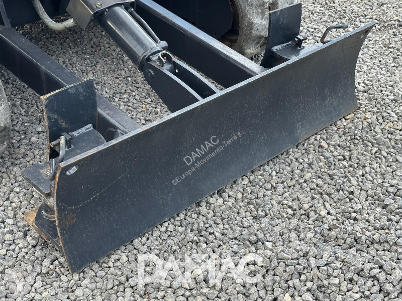 جرافة Kubota U17-3a