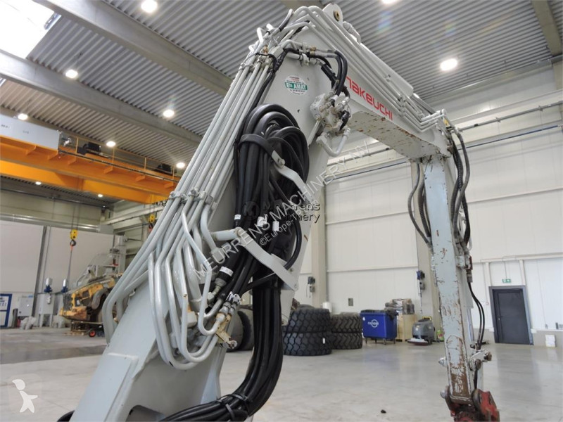 جرافة Takeuchi TB257FR Powertilt