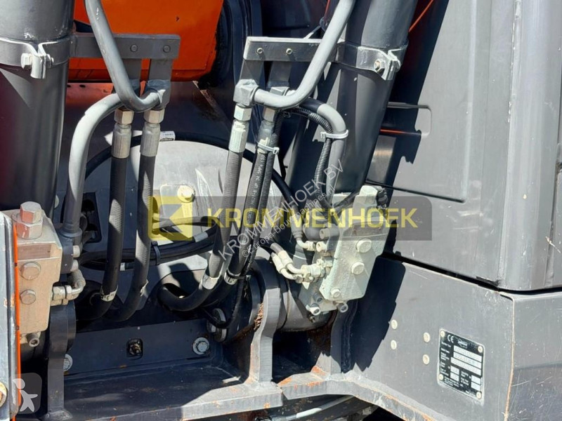 Lopatový nakládač Doosan LCR5