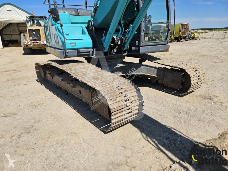جرافة Kobelco LC10