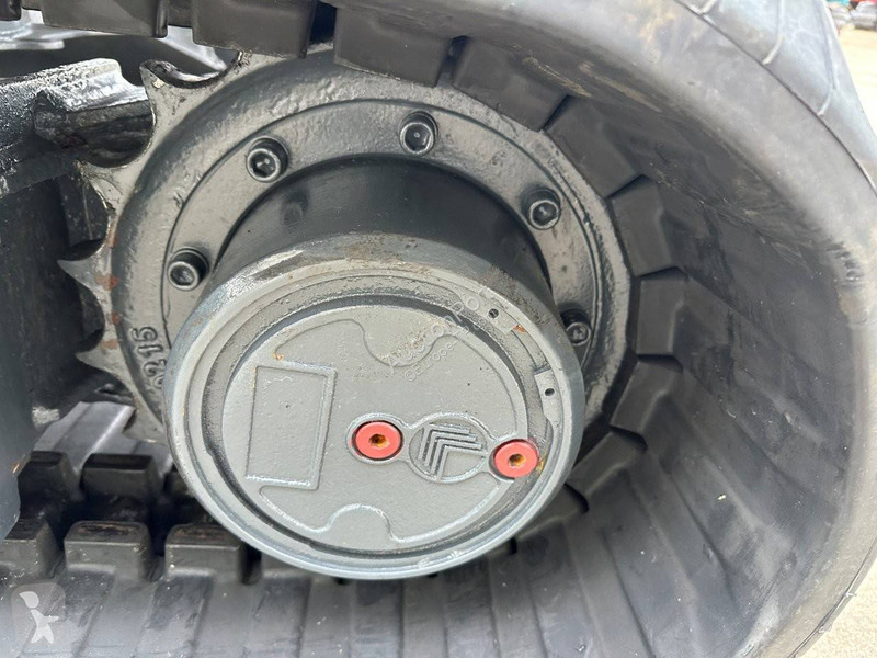 جرافة Neuson 50Z3