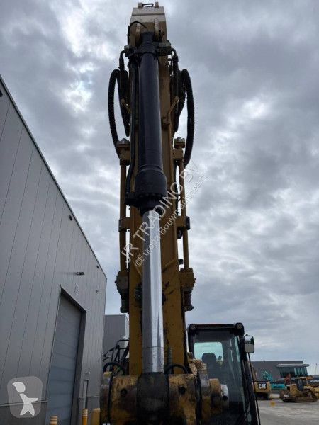 Escavatore Caterpillar 320