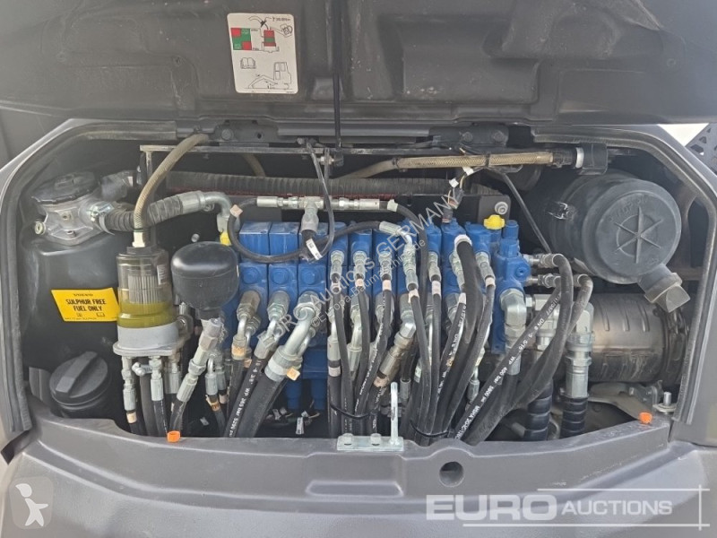 Багер Volvo ECR50F