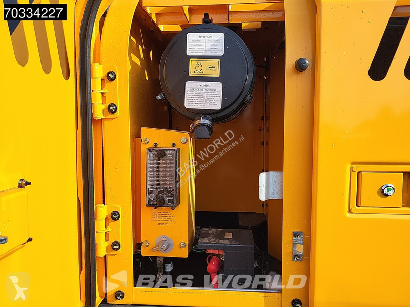 Lopatový nakládač Hyundai R210