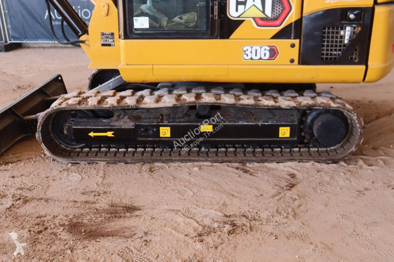 Excavator Caterpillar D