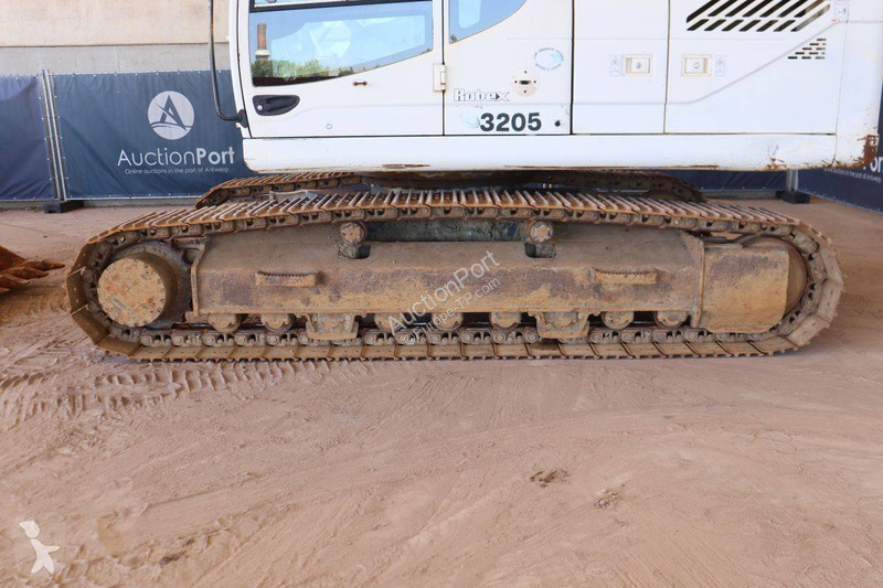 Excavator Hyundai Robex 210LC9