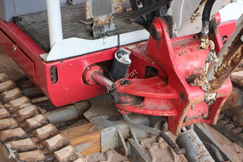 Excavator Takeuchi TB219