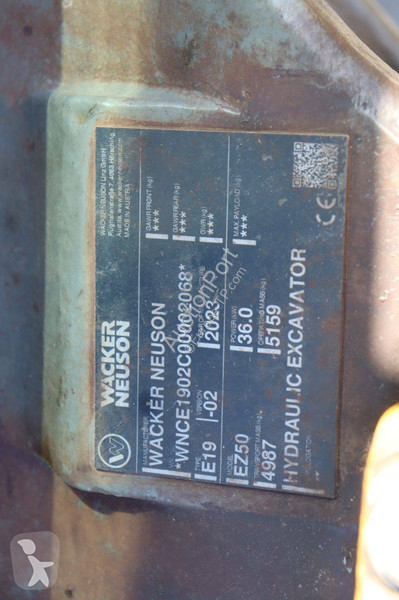 Lopatový nakládač Neuson EZ50