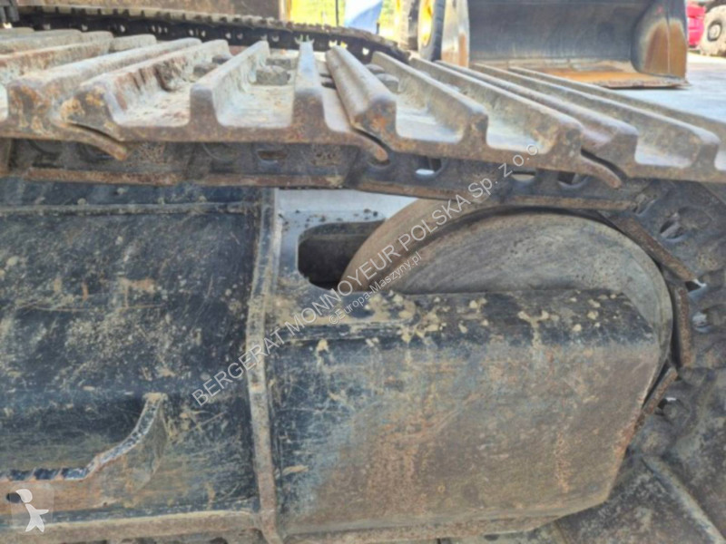 Lopatový nakládač Caterpillar 325FLCR
