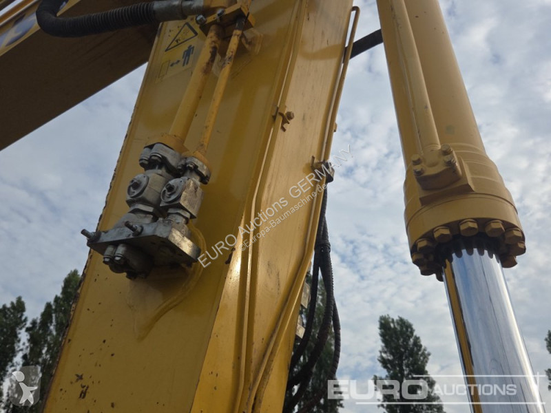 Багер Komatsu LC-11E0