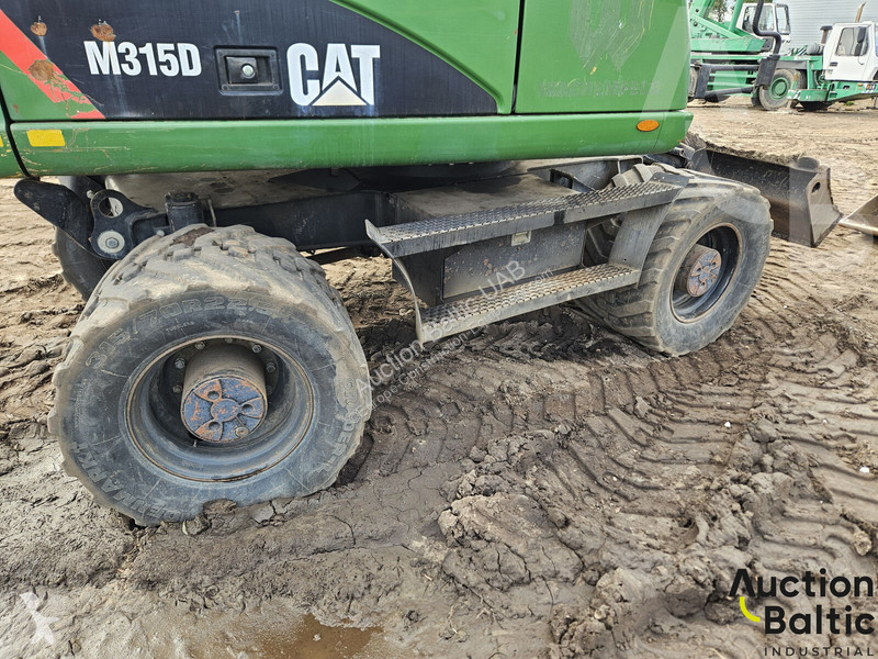 Caterpillar D excavator