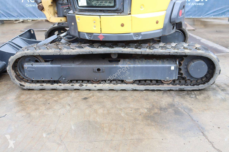 جرافة Yanmar ViO57-6B