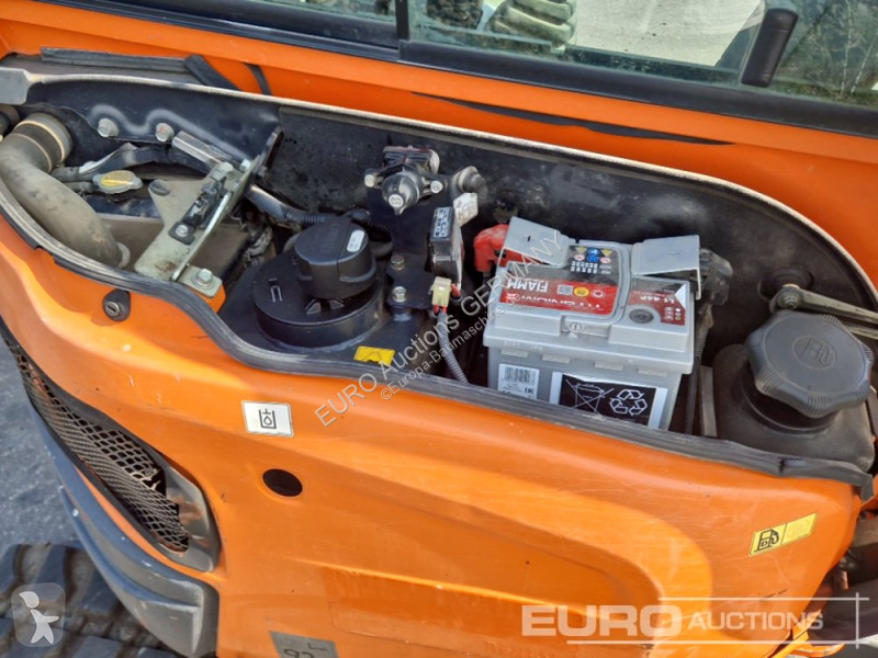 Багер Kubota U274