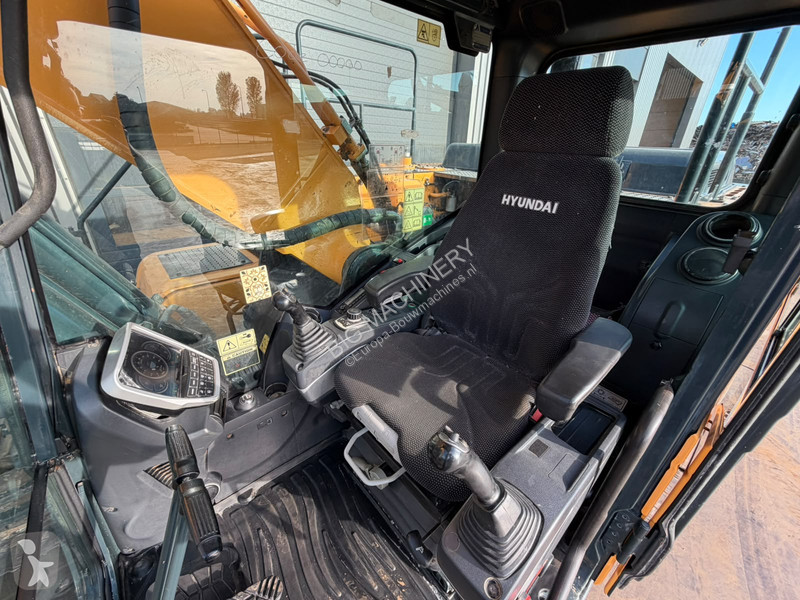 Excavadora Hyundai HX330NL