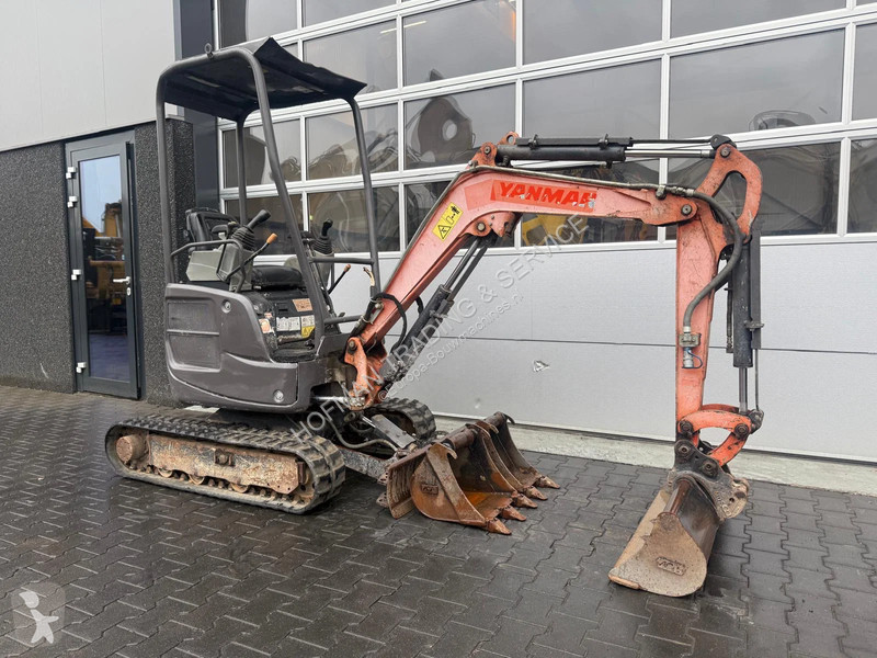 Багер Yanmar Vio17
