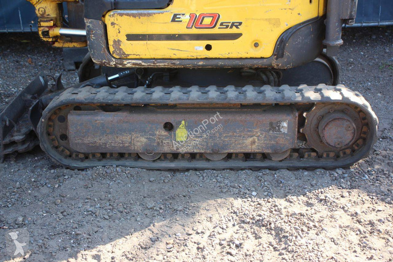 جرافة Yanmar E10SR