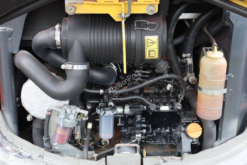 جرافة Yanmar Vi020-4