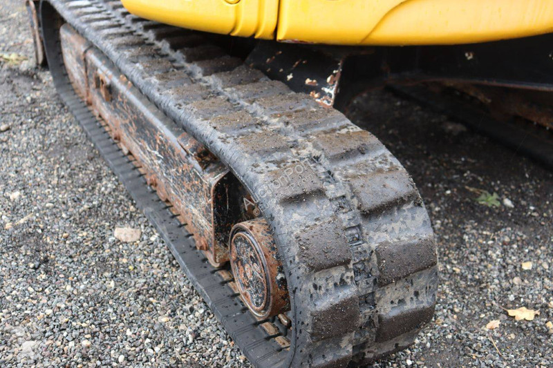 جرافة Yanmar 4
