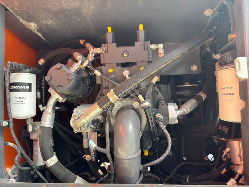 Pelle Doosan W5