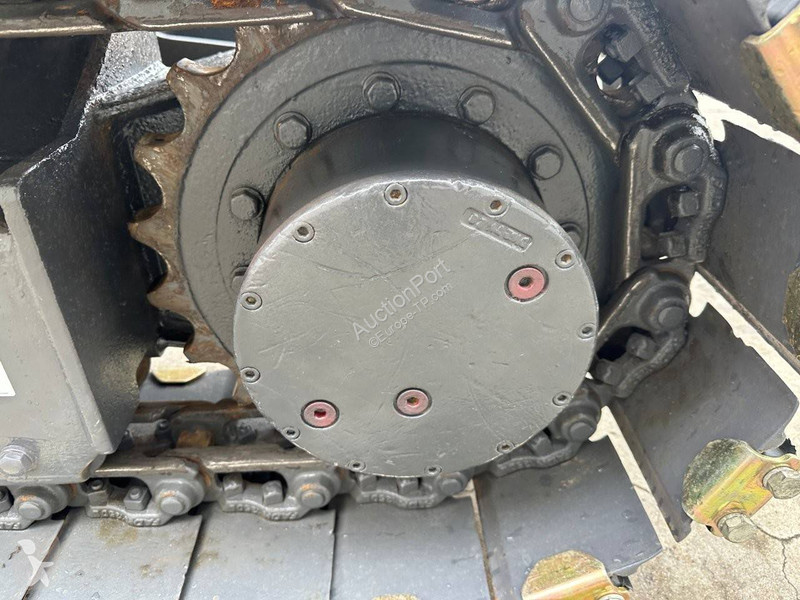 Escavadora Doosan 9C